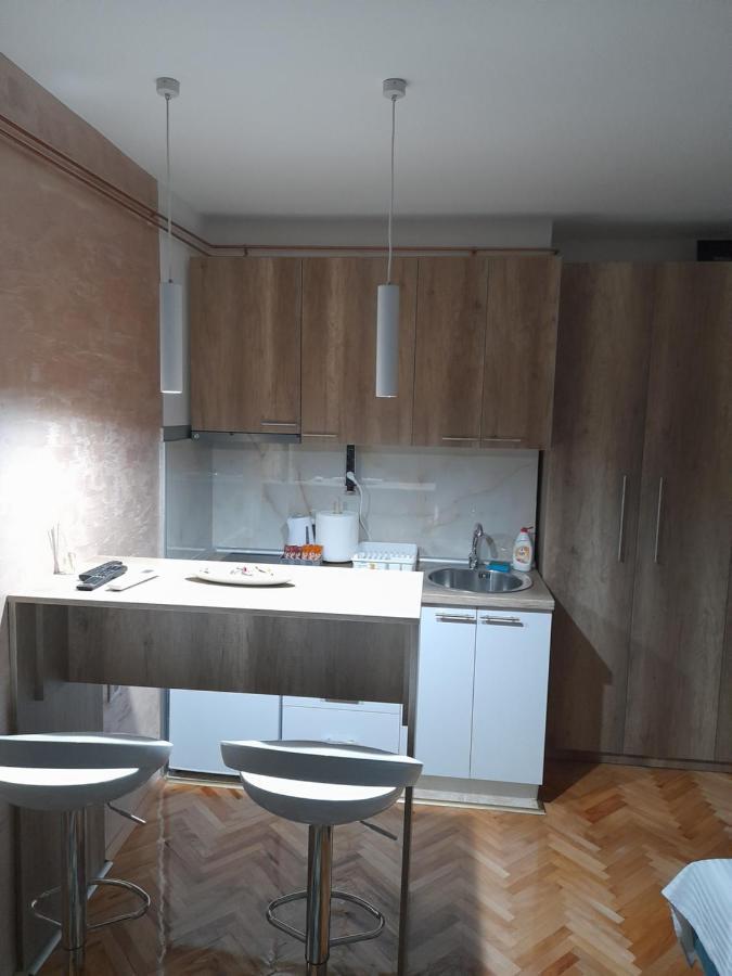 Holiday Apartament Three Ni Exterior foto